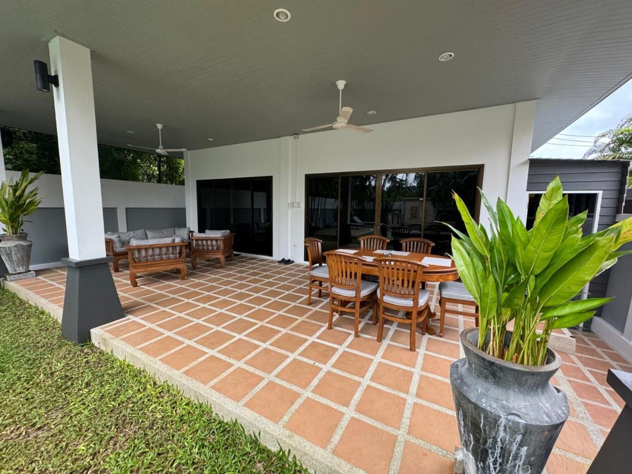 Montrachet Villa By G Estate Rawai Exterior foto